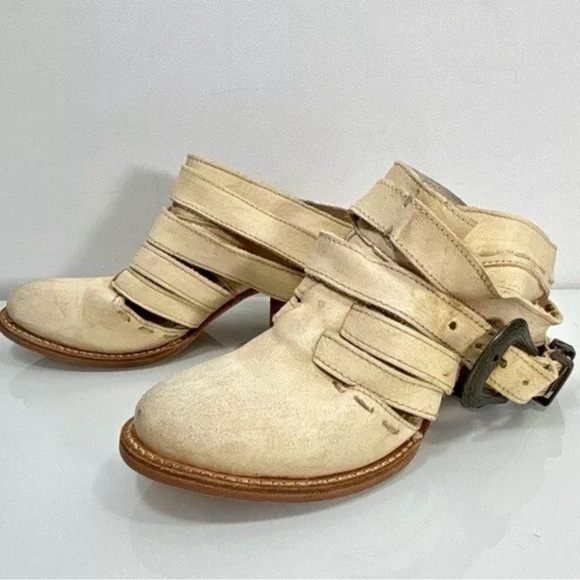 Freebird Womens Beige Lucky Distressed Strappy Buckle Detail Heeled Mules Size 7 - Picture 5 of 10